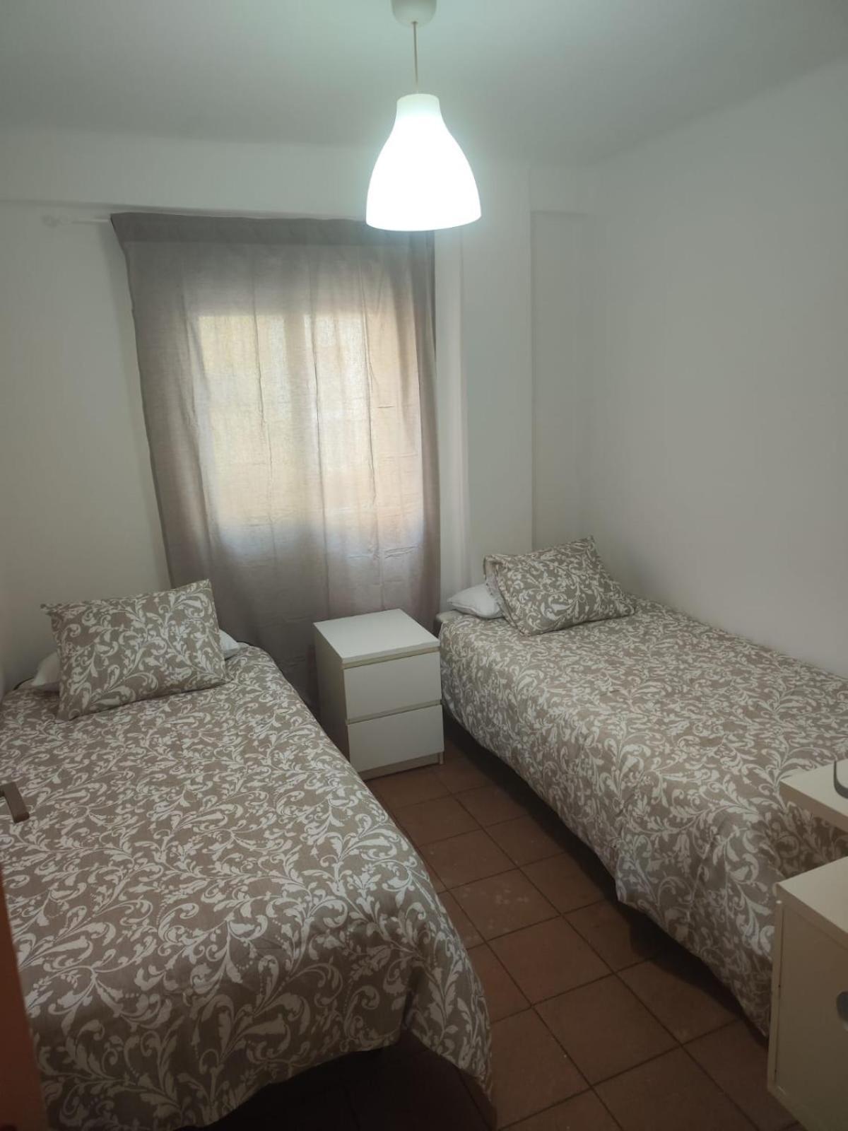 Vts Los Remedios Apartment Seville Ngoại thất bức ảnh
