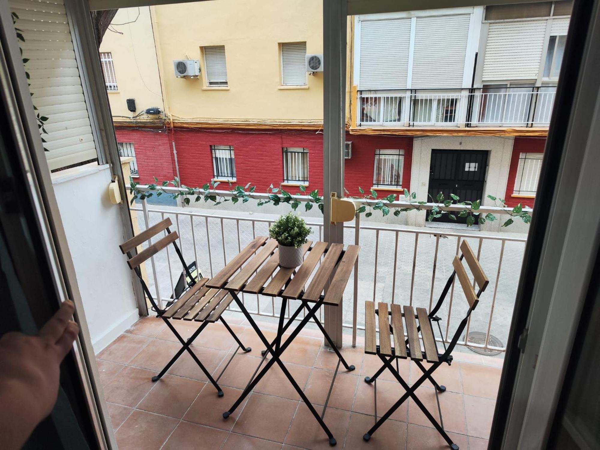 Vts Los Remedios Apartment Seville Ngoại thất bức ảnh